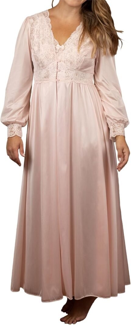 🔹 luxurious lace robe